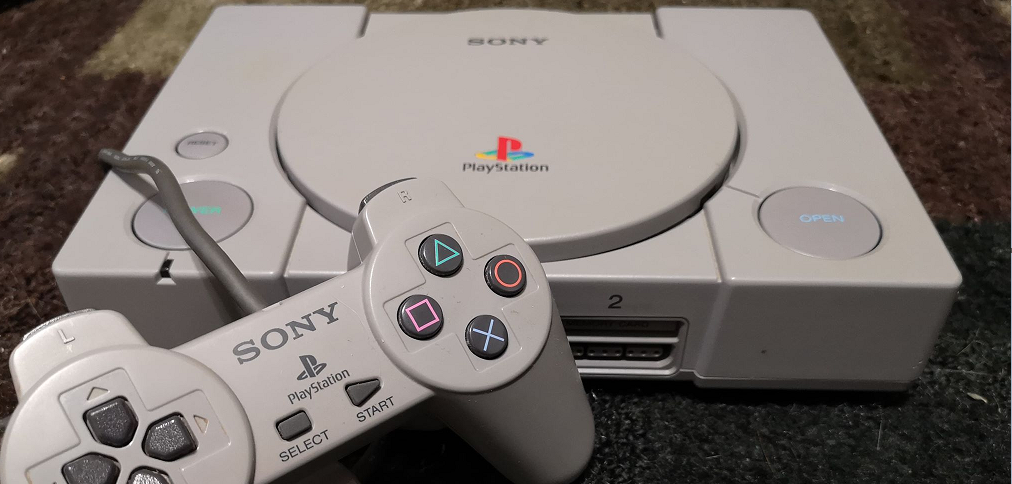 The PlayStation 1 officially turns 25 today and I'm feeling old af ...